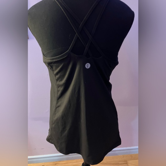 NWOT Running Girl black yoga tank with built in shelf bra size XL - Picture 3 of 11